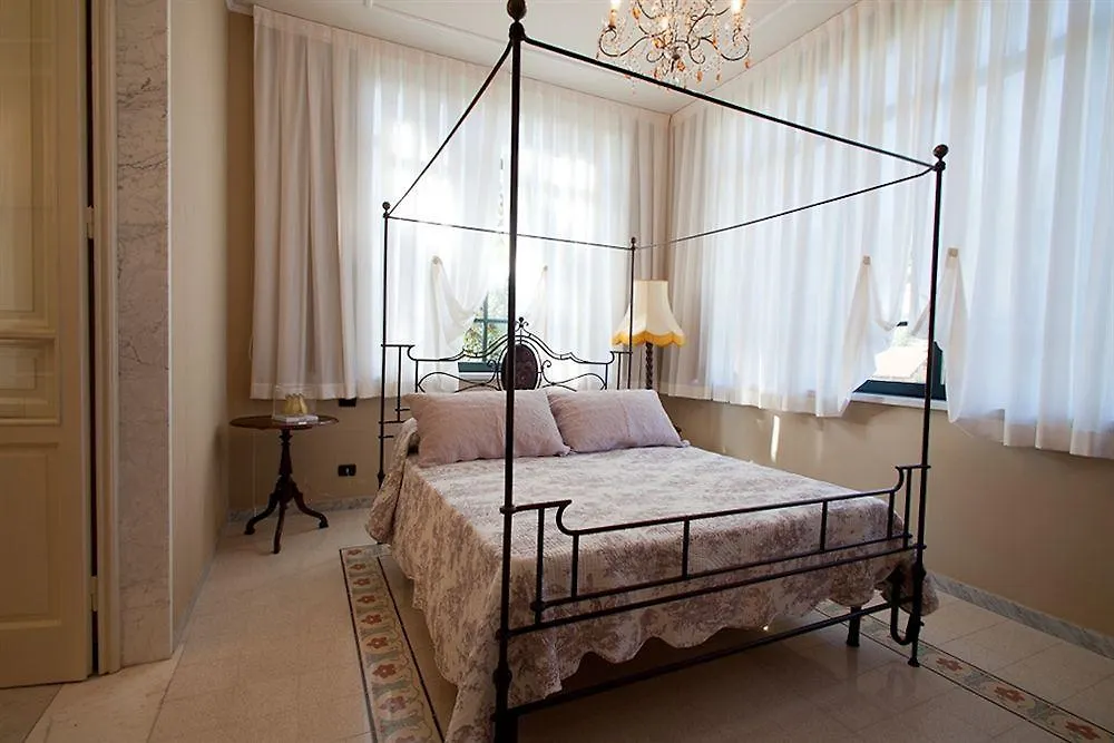 Panzió Villa Belverde Boutique Hotel Carrara