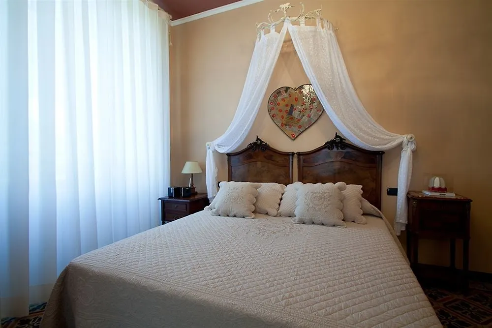 Panzió Villa Belverde Boutique Hotel Carrara