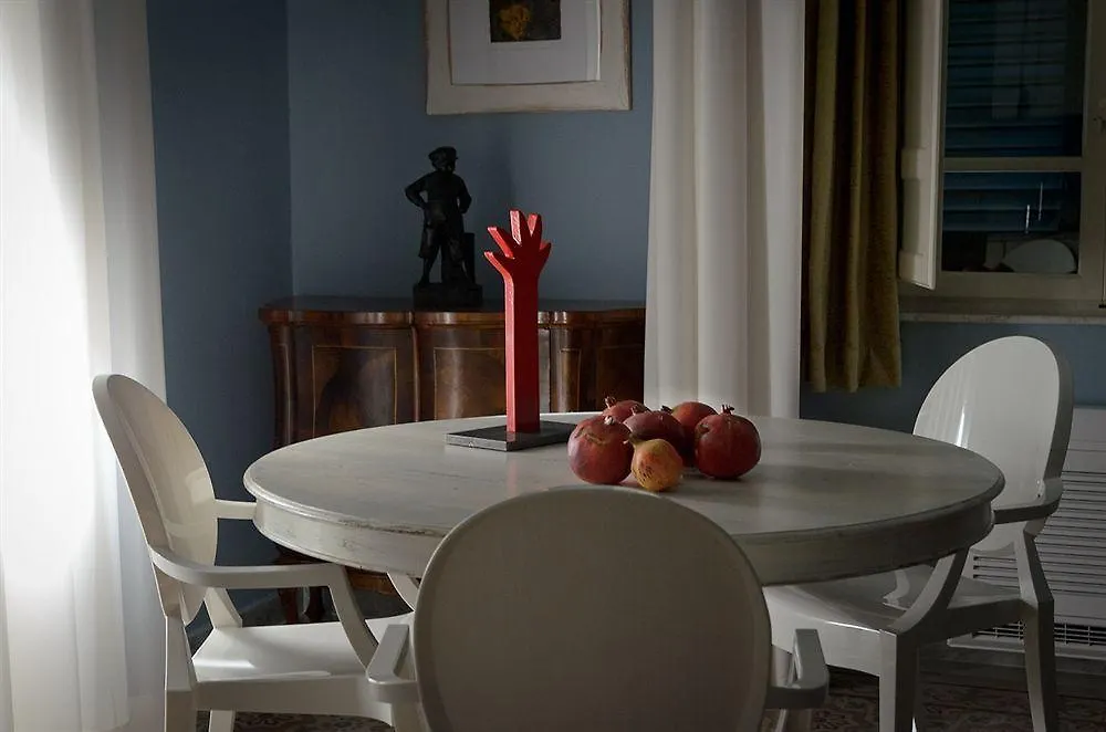 Villa Belverde Boutique Hotel Carrara Oda ve Kahvaltı